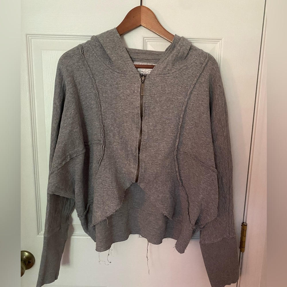 Staple, cropped hoodie